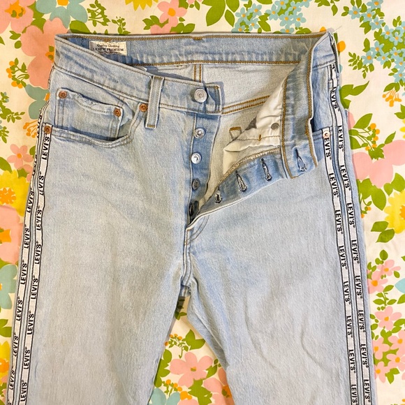 Y2K Spellout Logo Levi’s 501 Jeans Side Stripe light wash highwaisted vintage - Picture 10 of 10